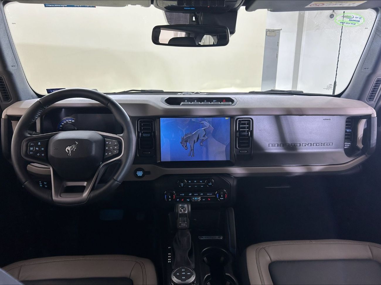 فورد برونكو Wildtrak 2.7L (4 Seater)