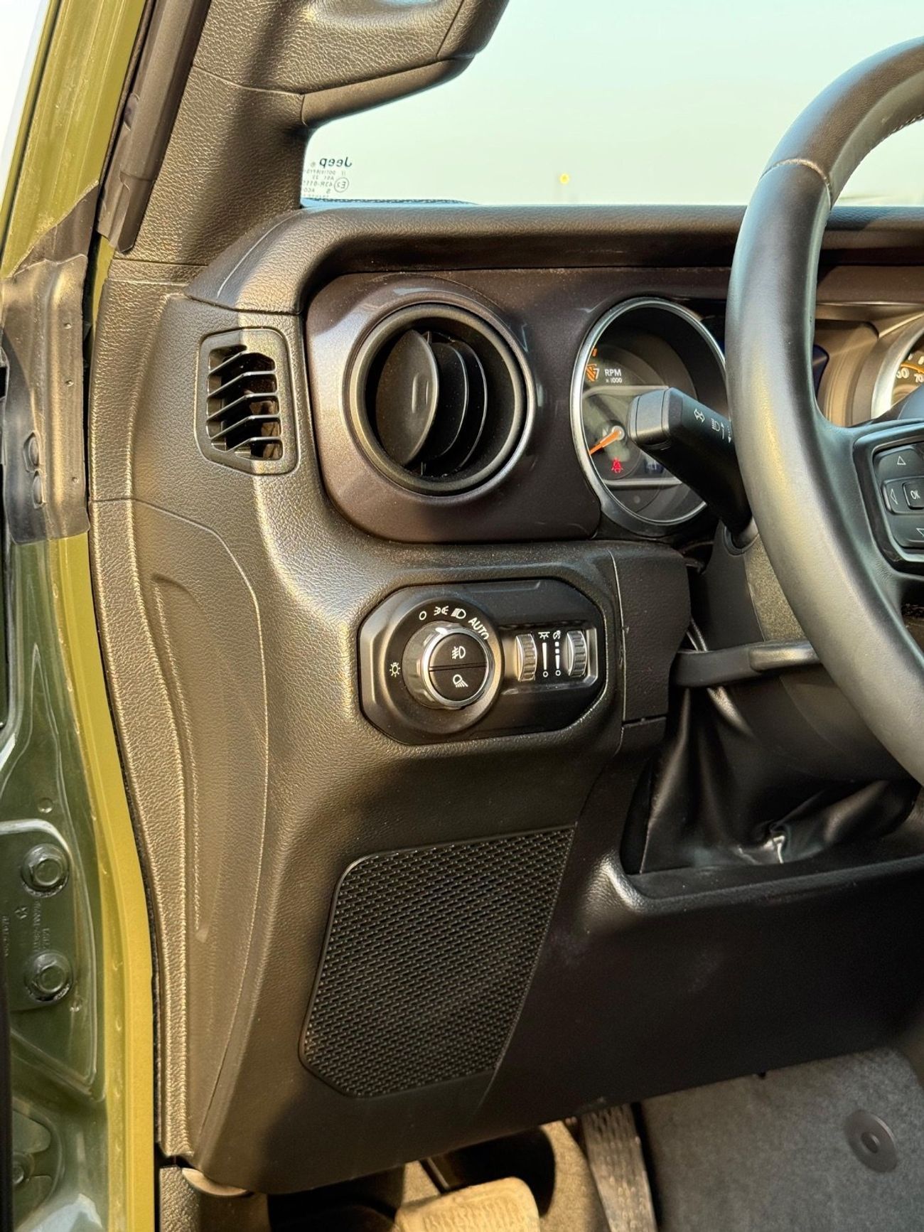 Jeep Gladiator Sport 3.6L 4WD Full Option 2022