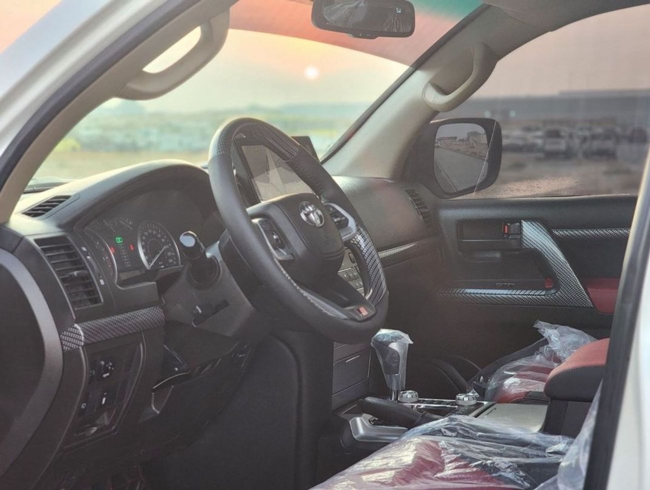 تويوتا لاند كروزر V8 GX.R upgrade 2022