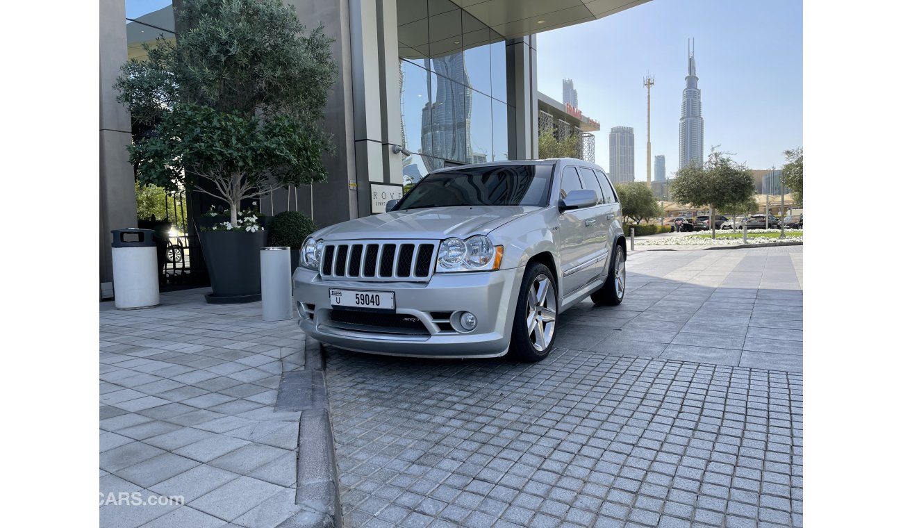 جيب جراند شيروكي SRT8