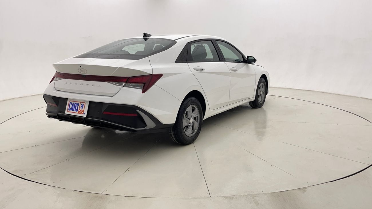 هيونداي إلانترا SMART 1.6 | بدون دفعة مقدمة | اختبار القيادة في المنزل