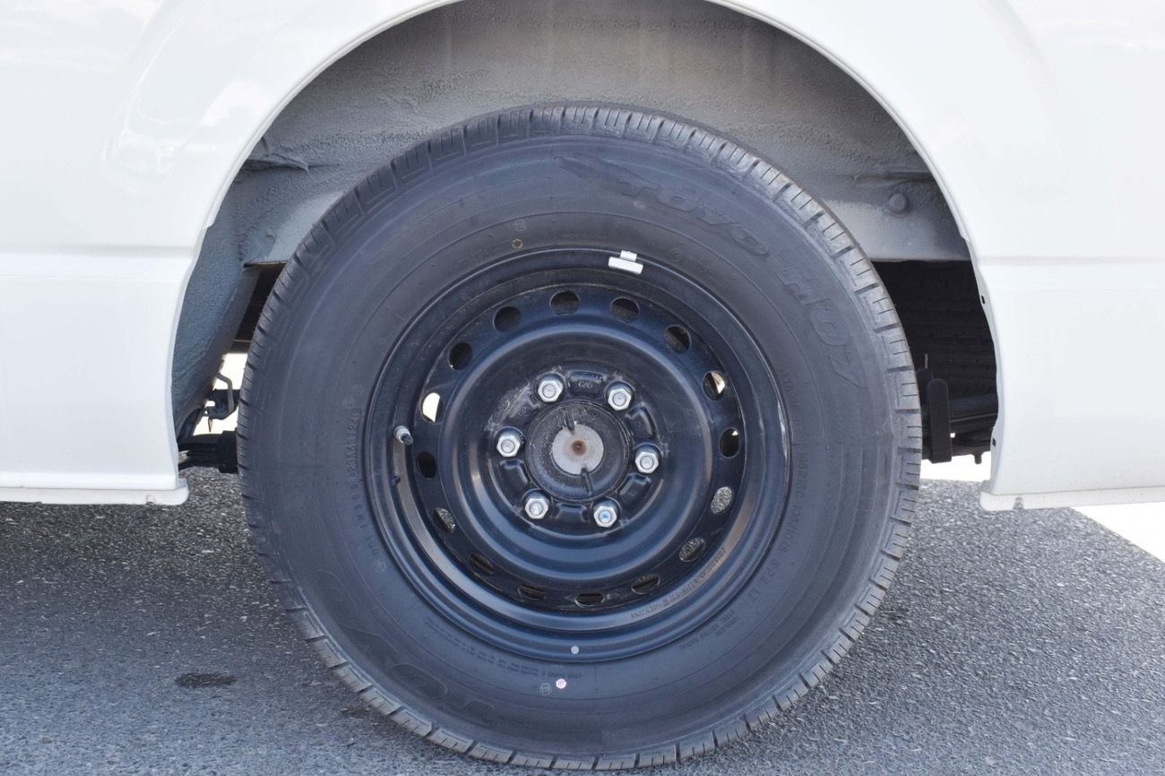 Toyota Hiace GL 2.7L