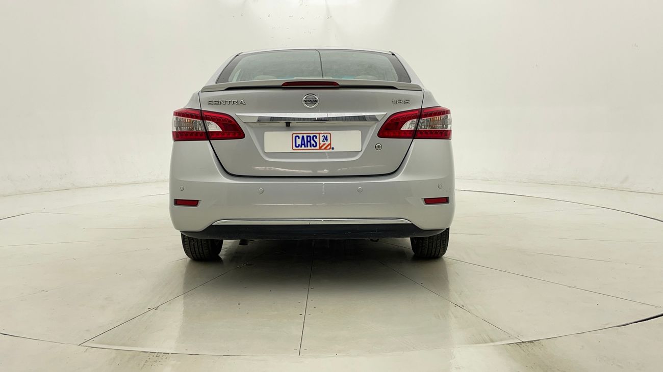 نيسان سنترا S 1.8 | بدون دفعة مقدمة | اختبار القيادة في المنزل