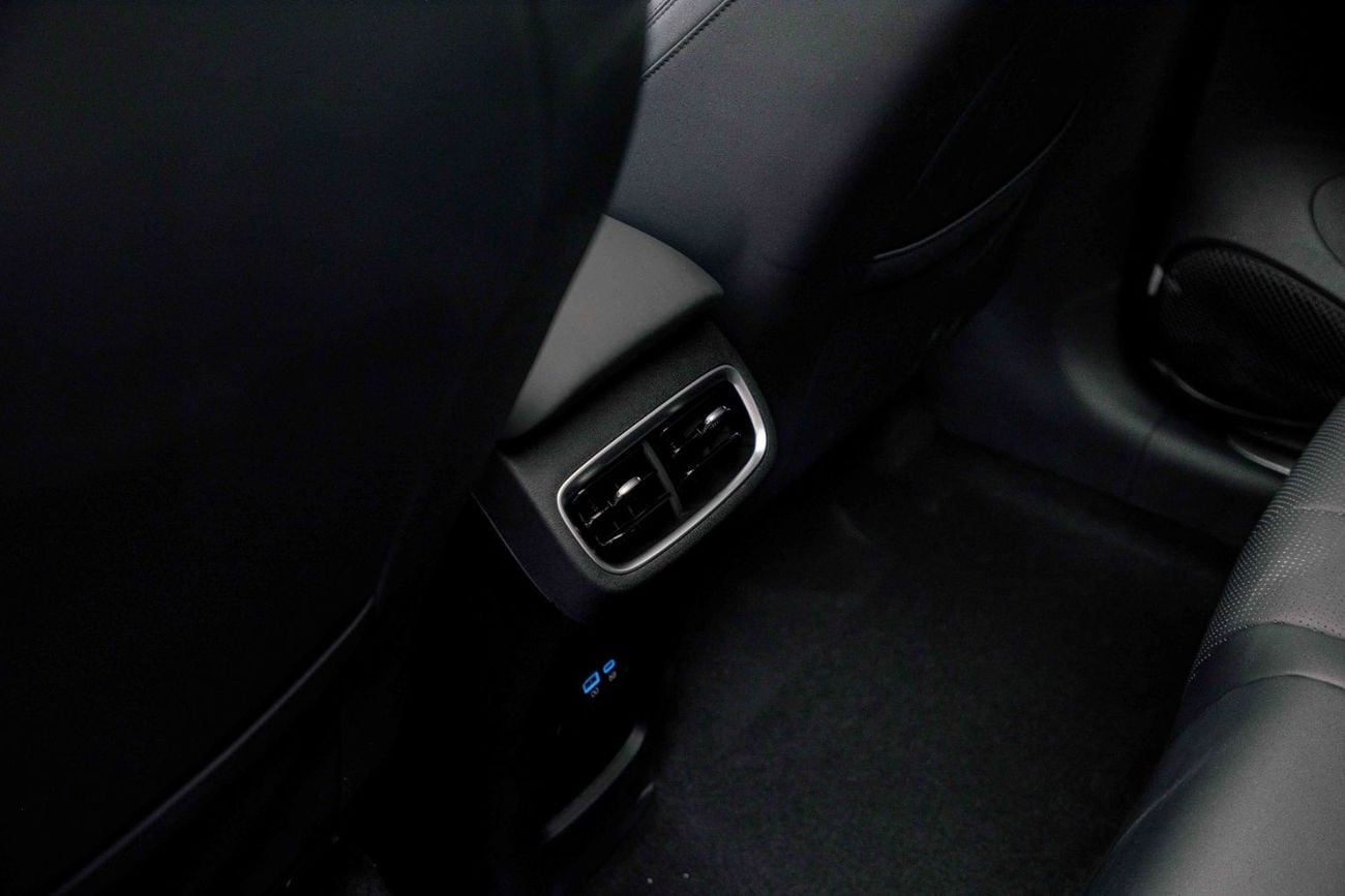 بي واي دي سيليون 06 Navigation Plus EV - Grey Inside Black | Export Price