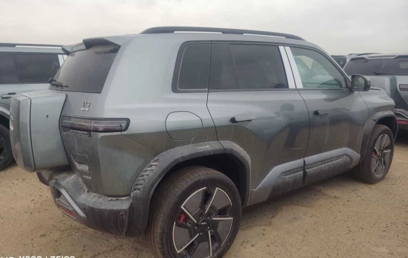 BYD Leopard Titanium 3 Titanium 3 Ultra, AWD green-white