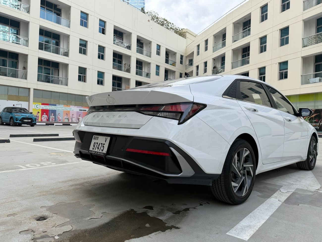 هيونداي إلانترا