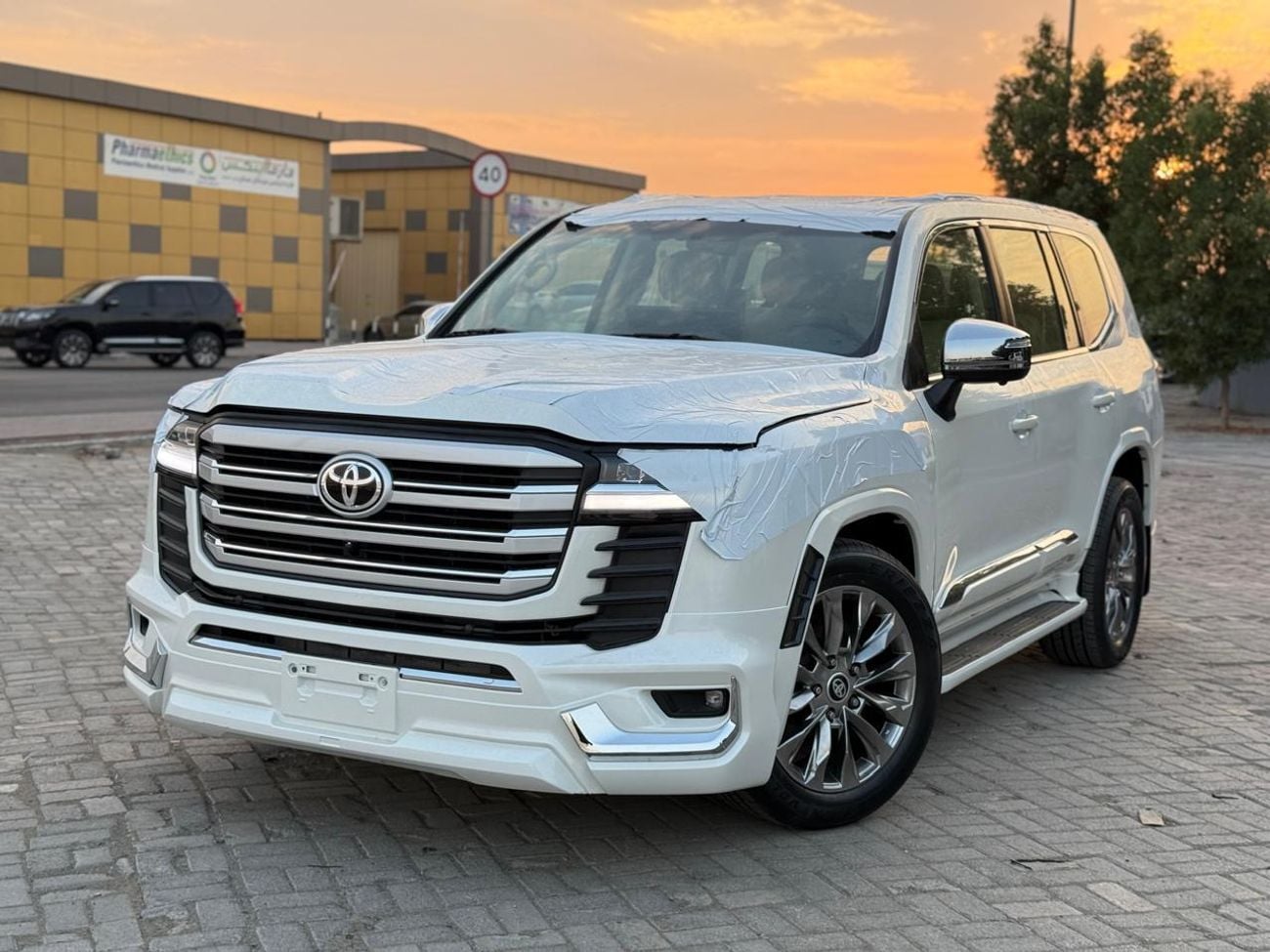 تويوتا لاند كروزر GXR 4.6L