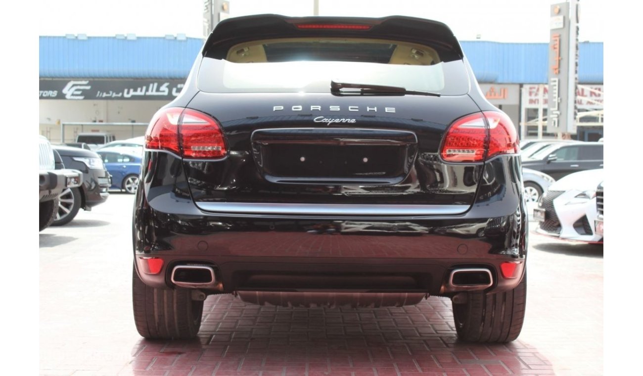 Porsche Cayenne 3.6 FULLY LOADED 2013 GCC SINGLE OWNER IN MINT CONDITION