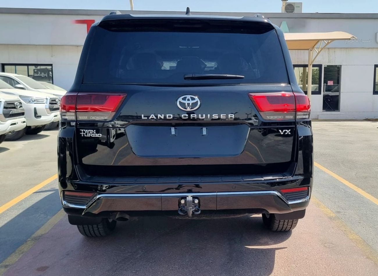 تويوتا لاند كروزر TOYOTA LAND CRUISER 3.5L PETROL VX TWIN TURBO MY2025