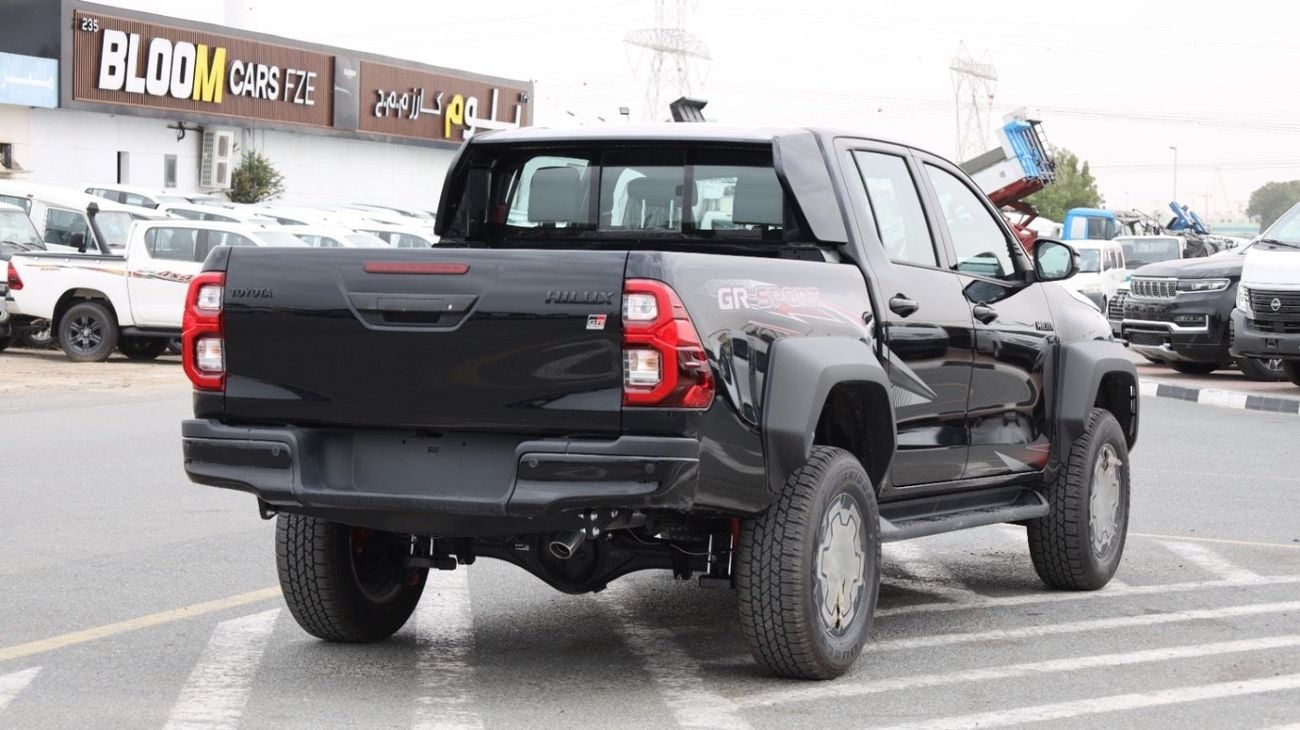 تويوتا هيلوكس GR SPORT 4.0 petrol 2026 model omani spec