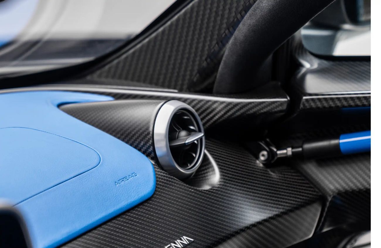 مكلارين سينا 4.0L V-8 Twin-Turbocharged Engine | Warranty