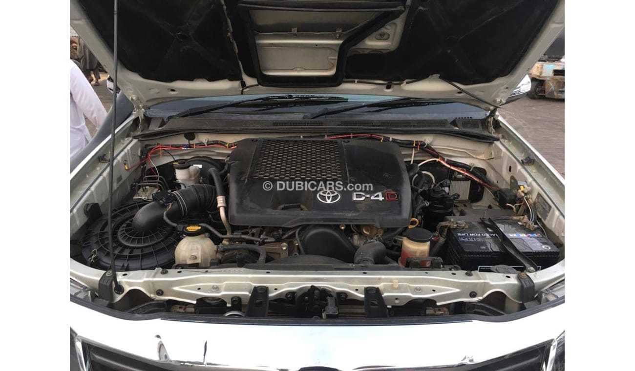 Toyota Hilux Turbo diesel 3.0 L full option