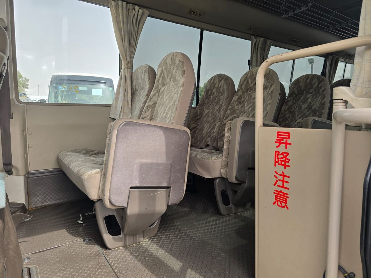 Mitsubishi Rosa MITSUBISHI ROSA BUS RHD 2002 MODEL 4.9 L DIESEL AUTOMATIC(PM00081)