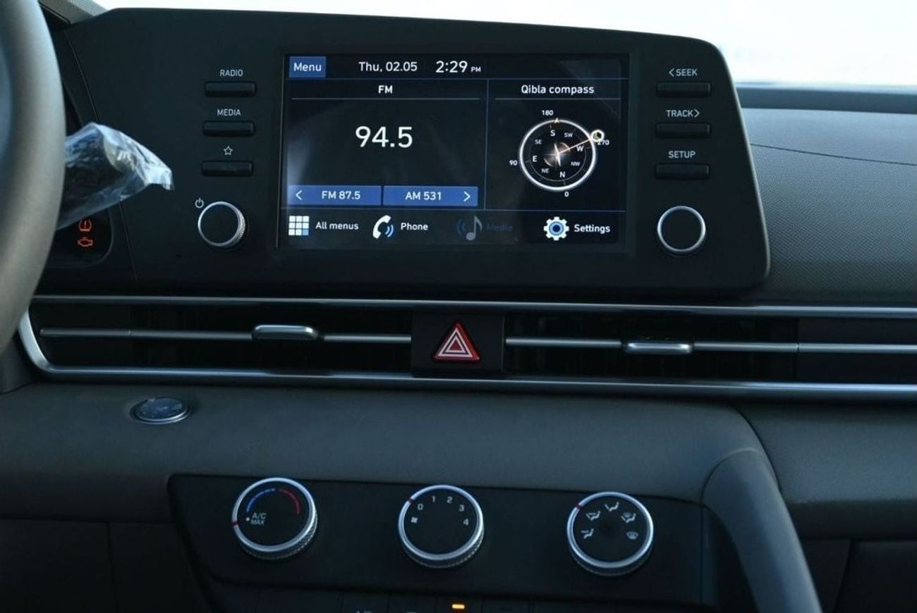 هيونداي إلانترا Hyundai Elantra 1.6L Petrol, Model 2023, Color Red