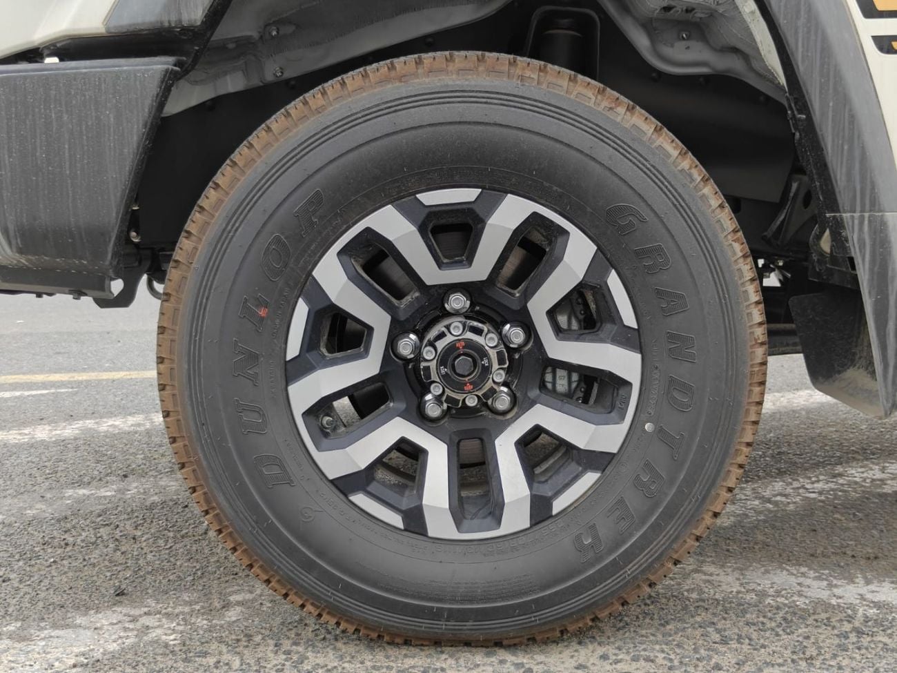 تويوتا لاند كروزر 70 Toyota Land Cruiser 70 2026 TOYOTA LC 76 2.8L DIESEL 4WD GCC SPEC