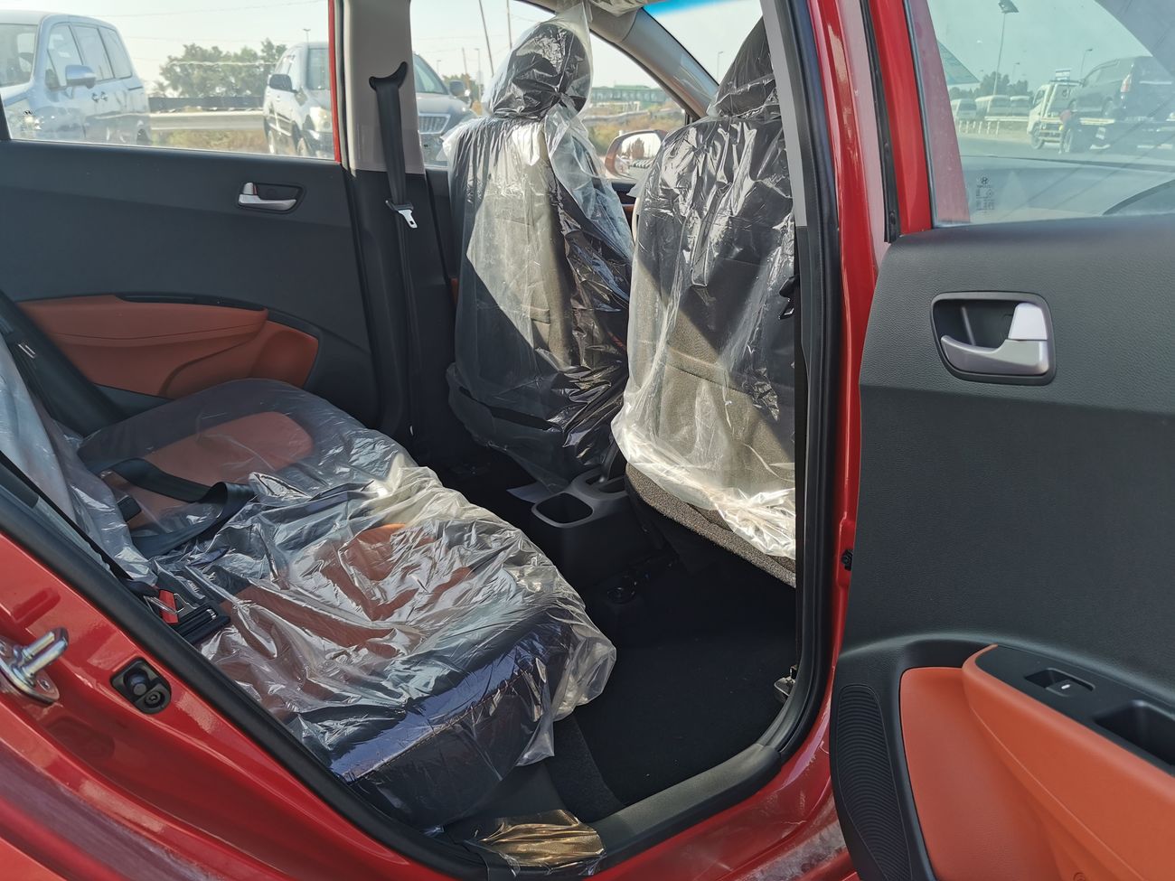 Hyundai Grand i10 1.2L PETROL, 14" TYRE, FABRIC SEATS, XENON HEADLIGHTS (CODE # HGI01)