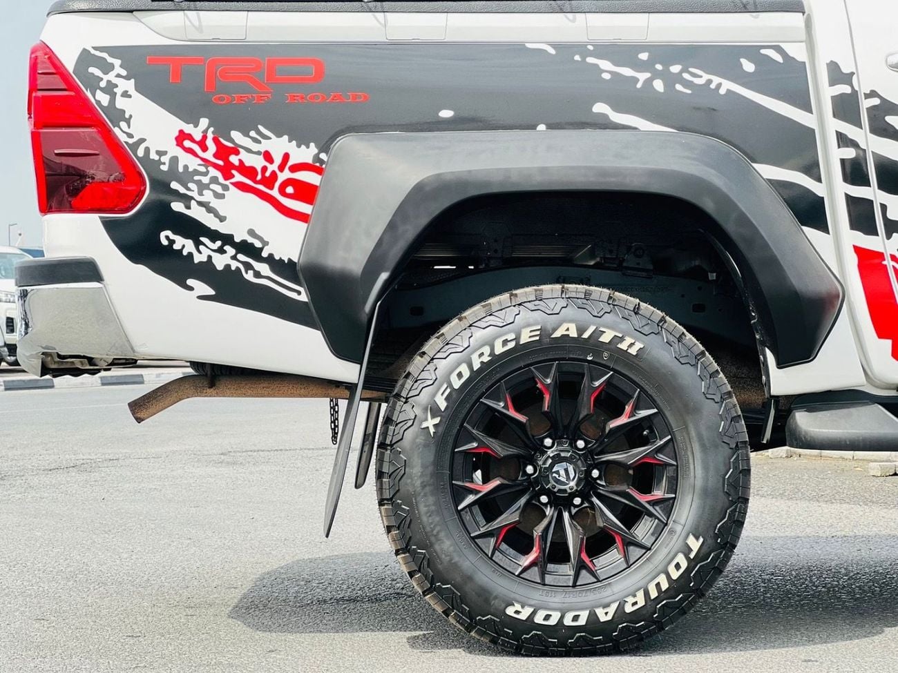 تويوتا هيلوكس GL 2.7L Double Cab Utility