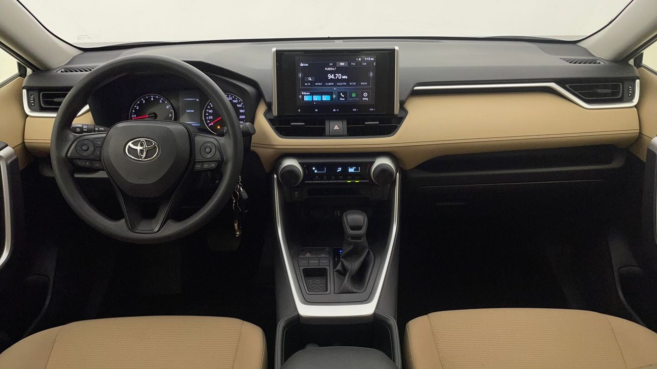 تويوتا راف ٤ EX 2.5 | بدون دفعة مقدمة | اختبار القيادة في المنزل