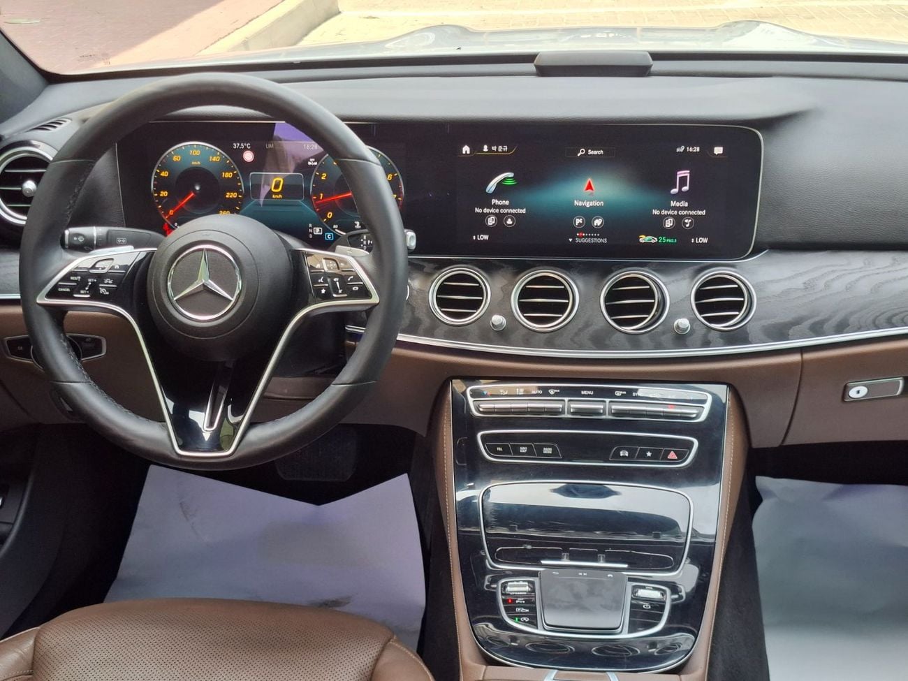 Mercedes Benz E250 STANDARD