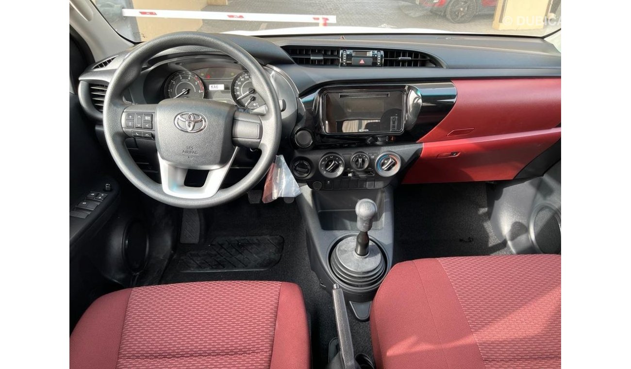 Toyota Hilux 2.4 MANUAL 4WD POWER WINDOWS 2022 GCC