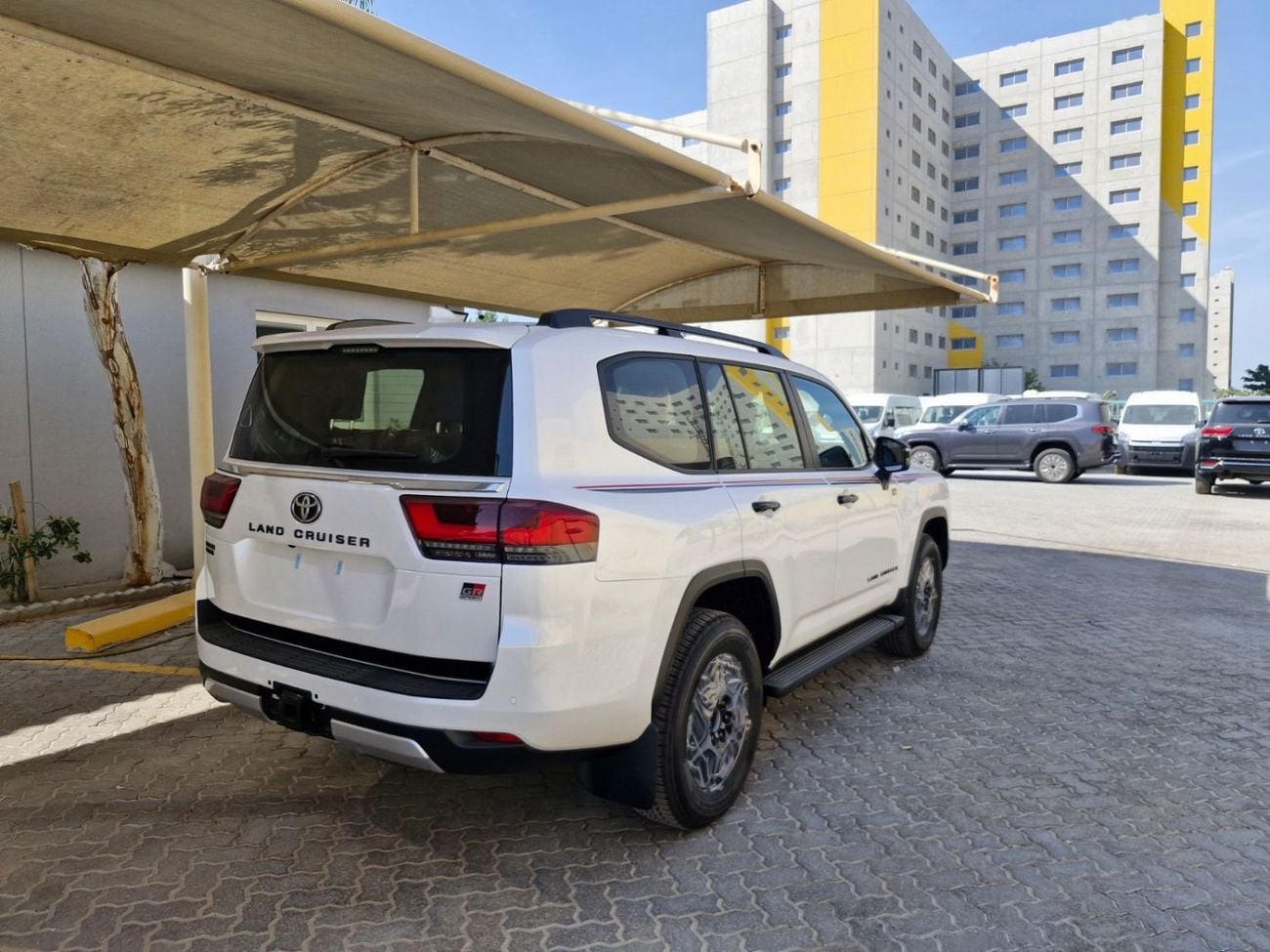 Toyota Land Cruiser Toyota LC GR-sport 3.3 GCC 2026 Full option