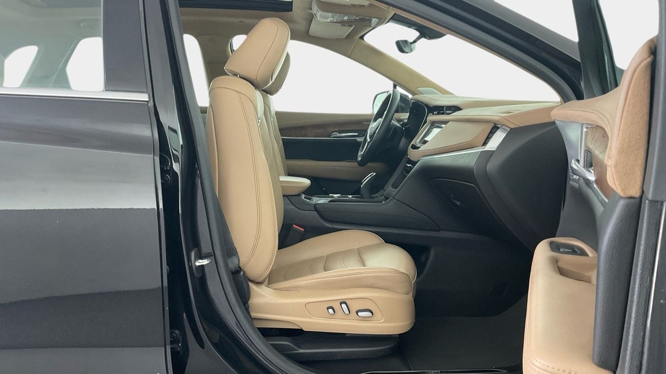 كاديلاك XT5 Premium Luxury | شامل الضمان | 0 ﺪﻔﻋﺓ ﺃﻮﻟﻯ