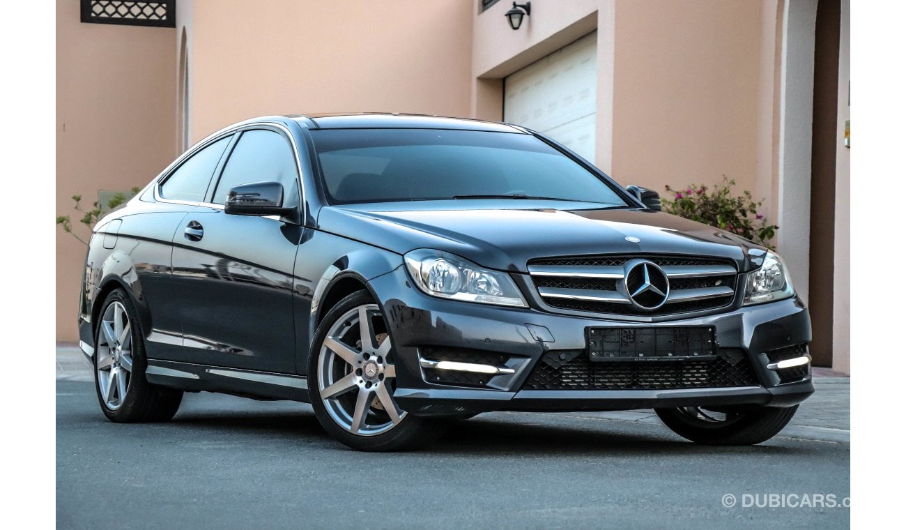 مرسيدس بنز C 250 Coupe 2014 GCC under 2 Years Warranty with Zero Down-Payment.