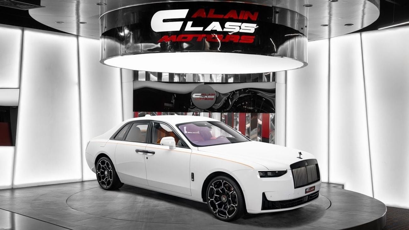 رولز رويس جوست Black Badge - 2026 - GCC Specs - Under Warranty and Service Contract