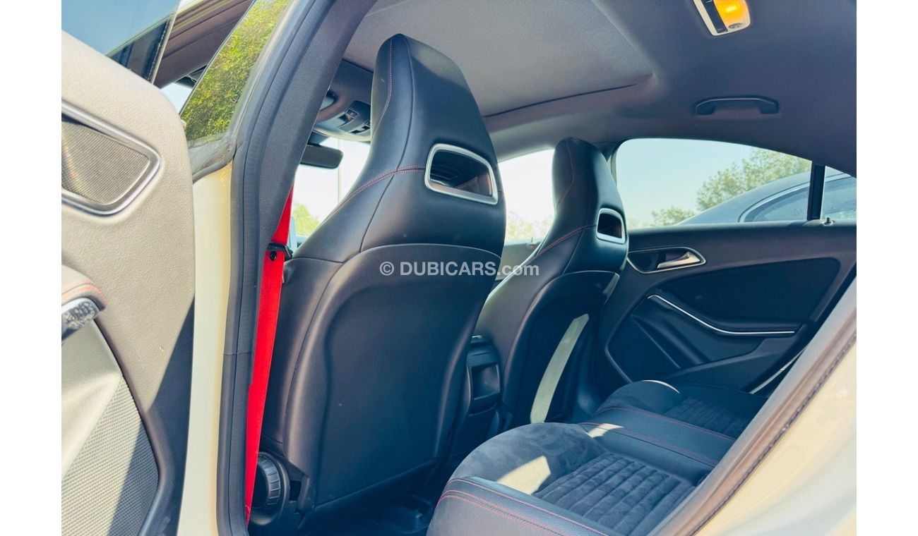 Mercedes-Benz CLA 250 Sport GCC ..One Year Warranty..Perfect Condition .. 2L .. AMG .