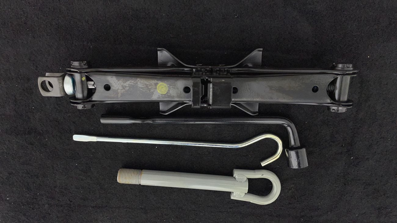 Toyota Veloz GX 1.5 | Zero Down Payment | Free Home Test Drive