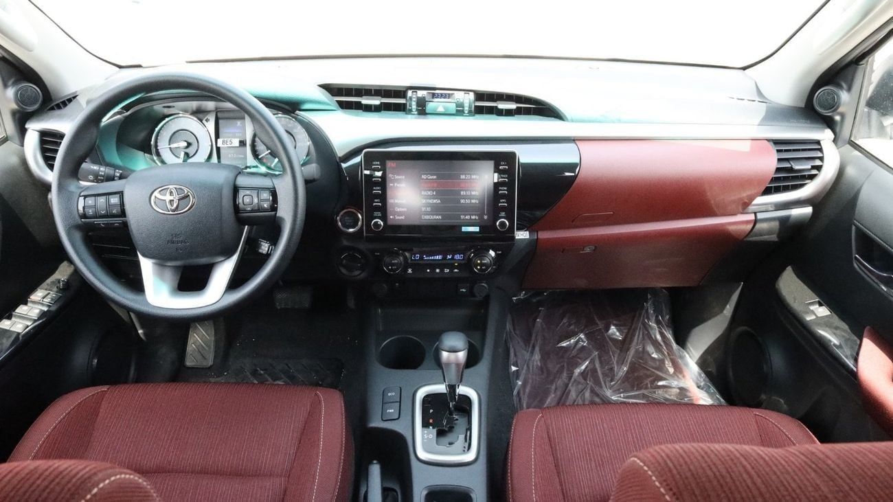 Toyota Hilux GLX TOYOTA HILUX SR5 2.7L A/T full option