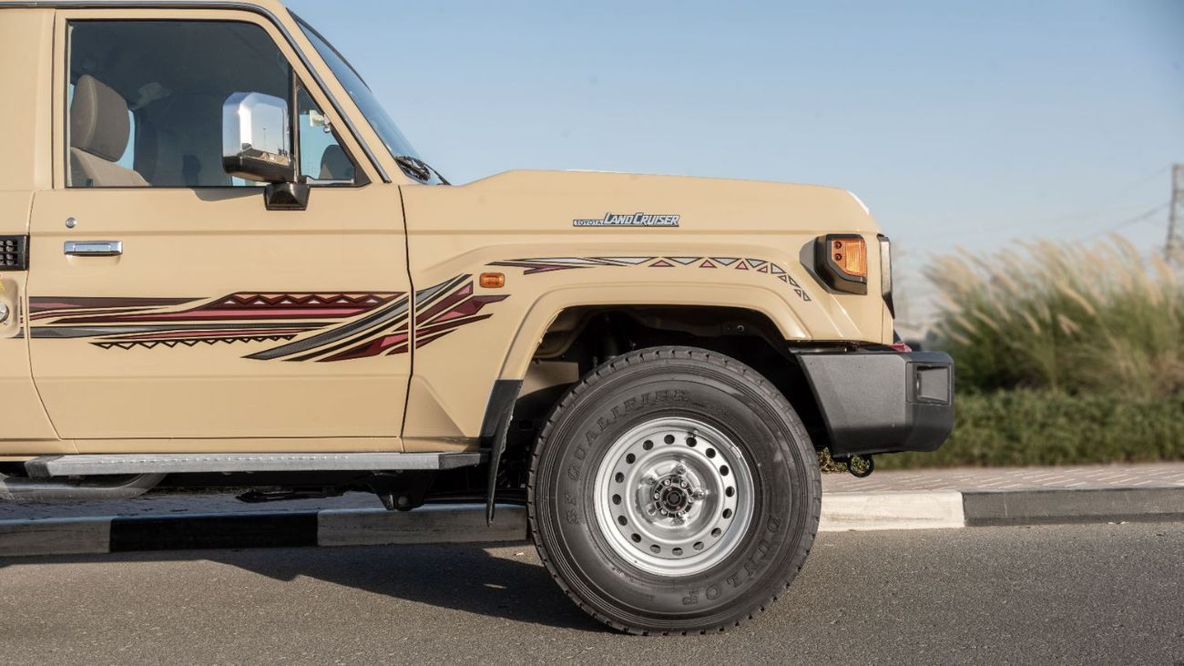 Toyota Land Cruiser 2026 Toyota Land Cruiser LC79 2.8L AT Diesel (Beige-Brown) Mid