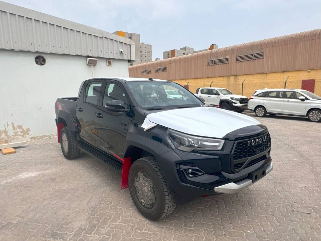 Toyota Hilux 2026 TOYOTA HILUX 4.0L GR-S RR STEP RED FLAP GCC BRAND NEW 0KM