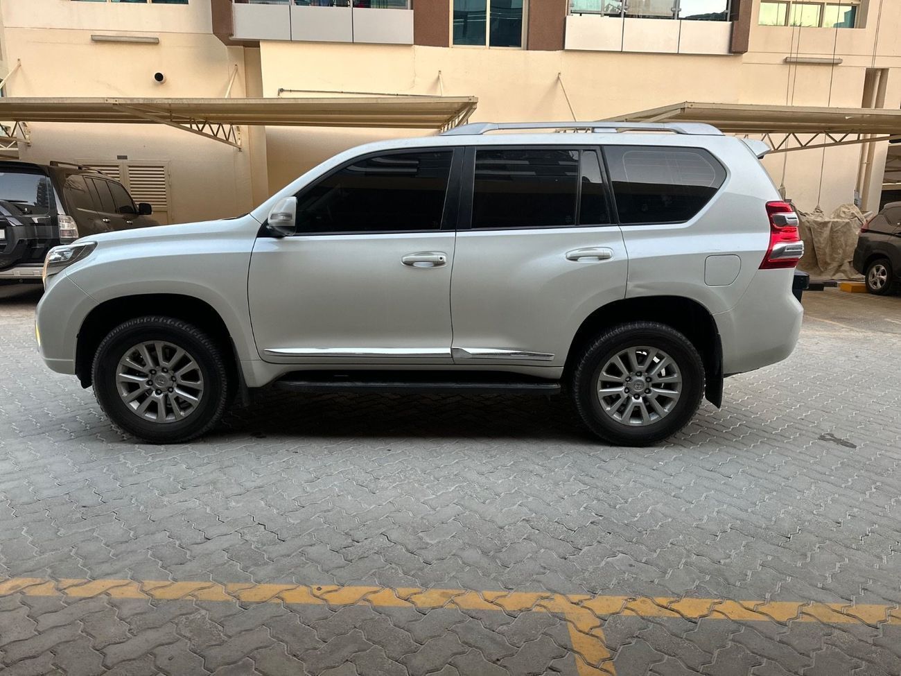 تويوتا برادو Excellent condition family used car