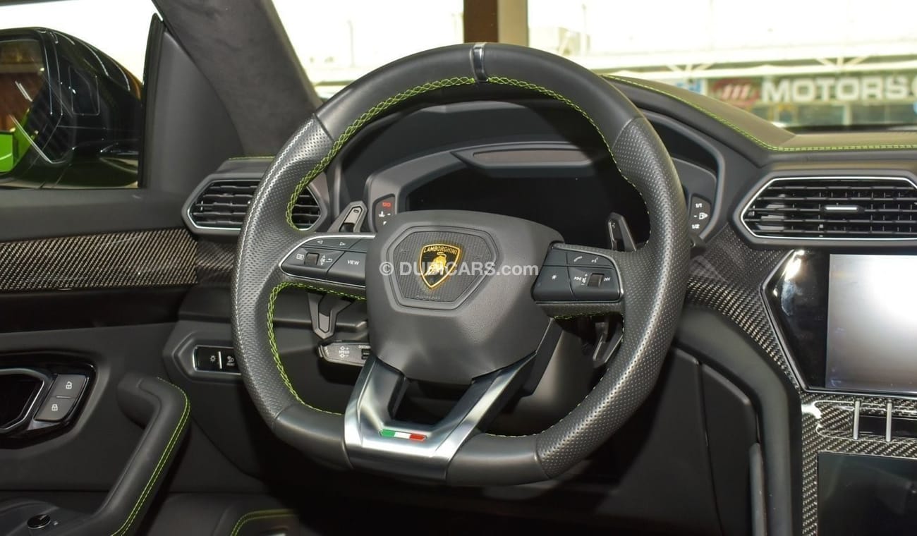 Lamborghini Urus LAMBORGHINI URUS 2021 4.0L 8CYL 657HP