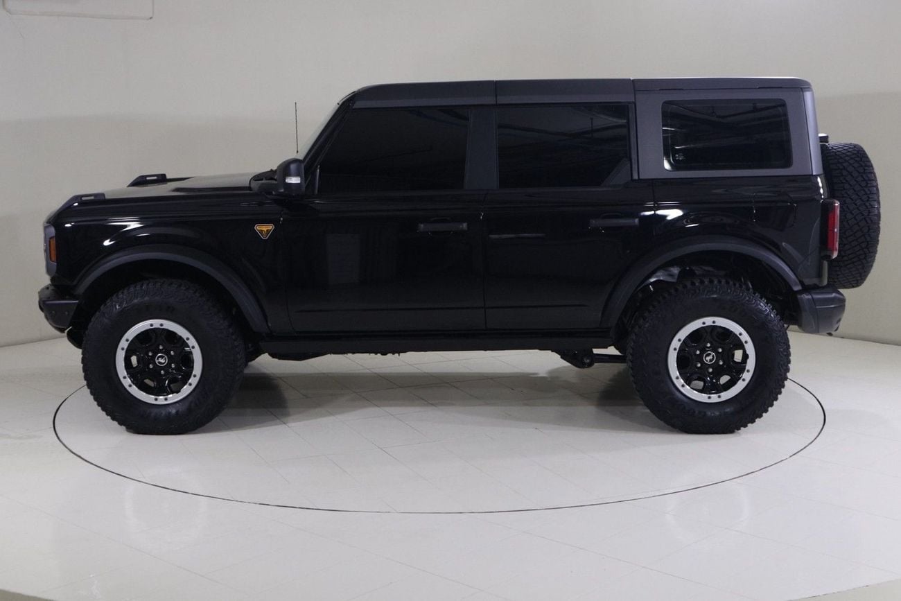 Ford Bronco B4D4722 BRONCO 4 DOORS BADLANDS 2.7L V6 ECOBOOST LTHR SSQTCH / AL TAYER MOTORS AL QOUZ SHOWROOM