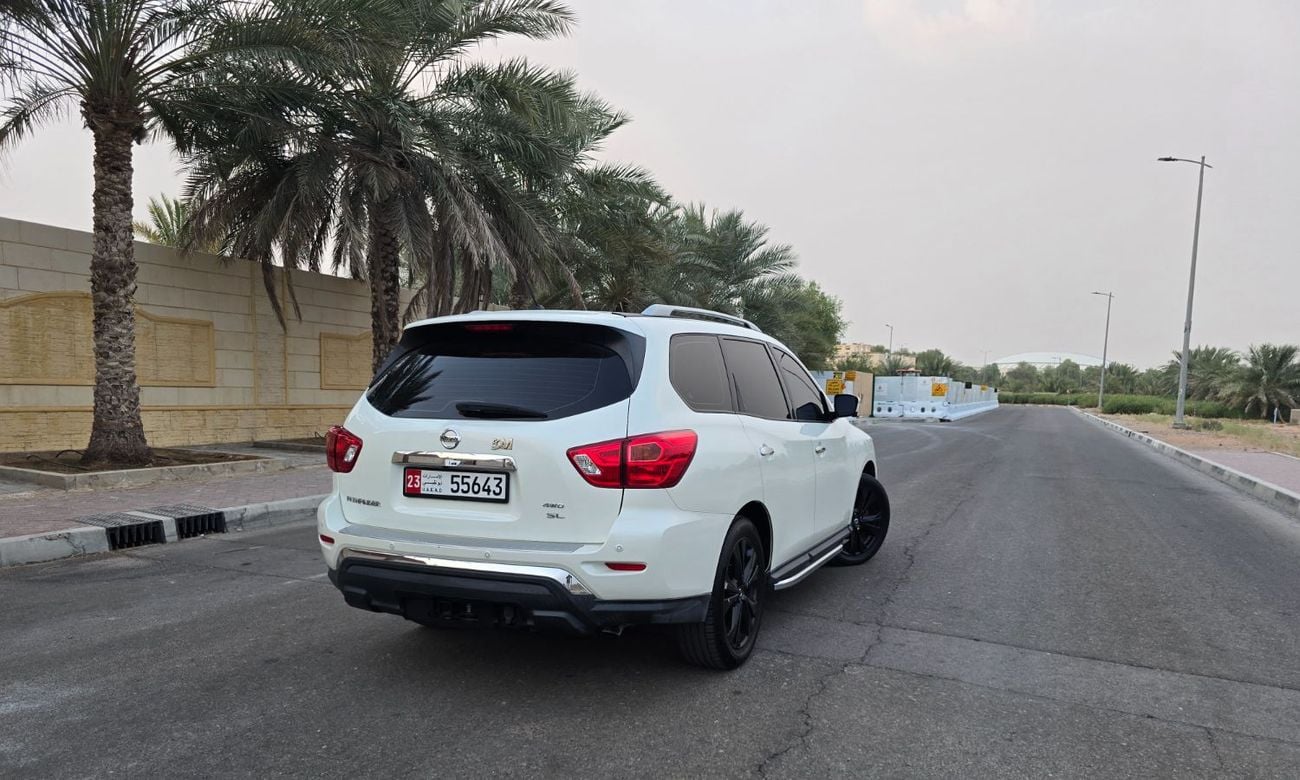 نيسان باثفايندر SL
