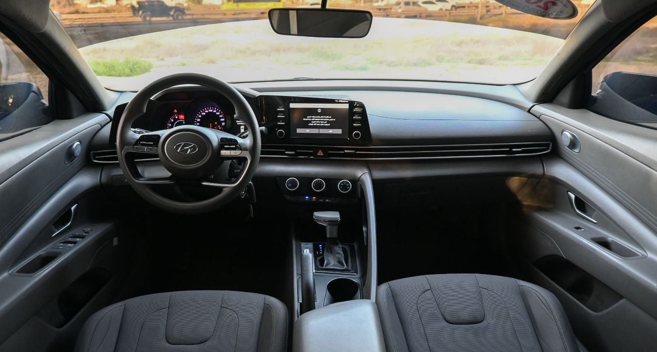 Hyundai Elantra Smart 1.6L Hyundai Elantra 2022 GCC 1.6 L accident-free,  in excellent condition, 706 P.M