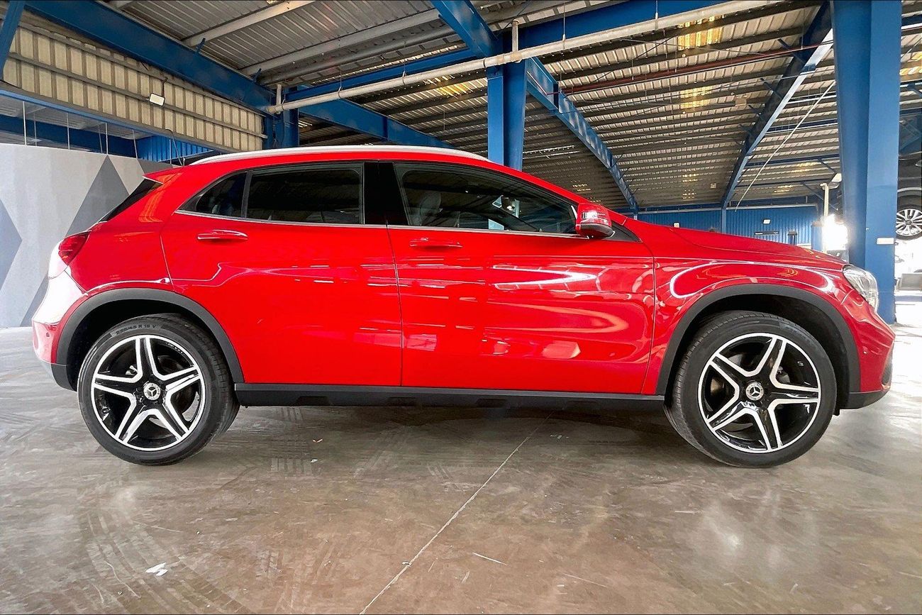 Mercedes-Benz GLA 250 High (AMG Seats + Sunroof) | Guaranteed Warranty | 0 Down Payment