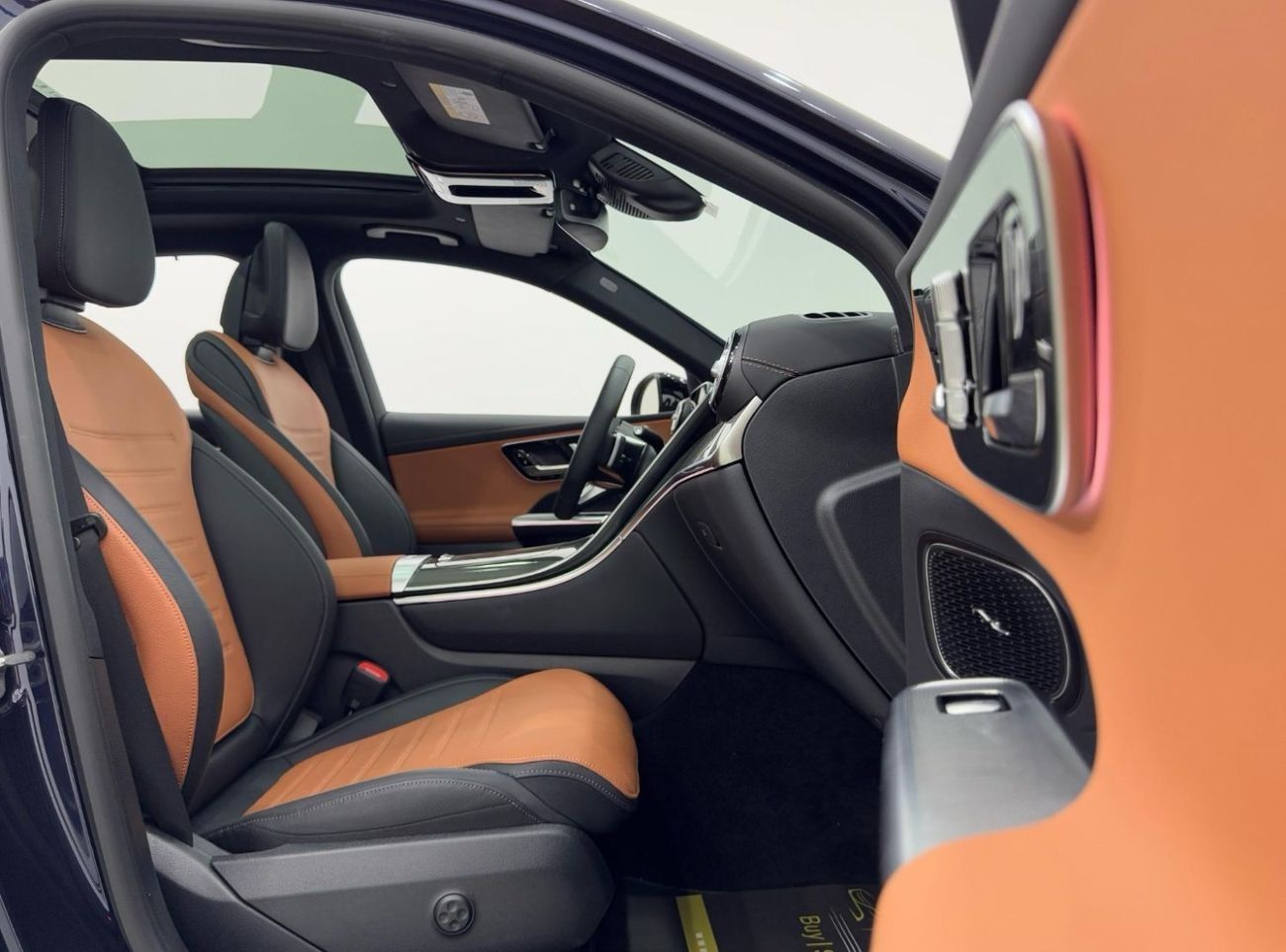 Mercedes-Benz GLC 200 4Matic 2024 Mercedes Benz GLC200 AMG 4MATIC, 2029 Mercedes Warranty + Service Pack, Very Low Kms, GC