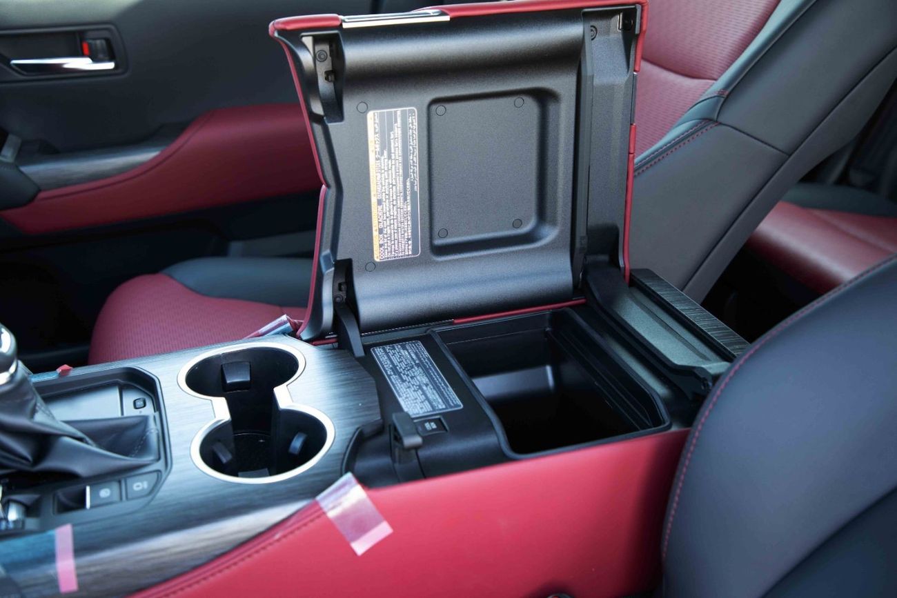 تويوتا لاند كروزر 2023 تويوتا لاند كروزر 3.5 لتر GR-Sport بدون ACC (OE-R) - أسود من الداخل أسود وأحمر