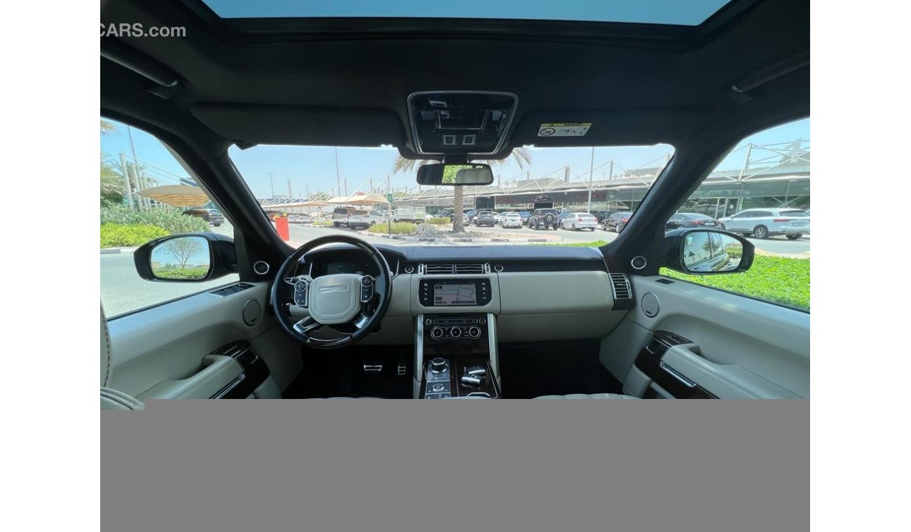 Land Rover Range Rover Vogue SE Supercharged RANGE ROVER VOGUE SE 2015 GCC SUPERCHARGED WITH WARRANTY SERVICE HISTORY