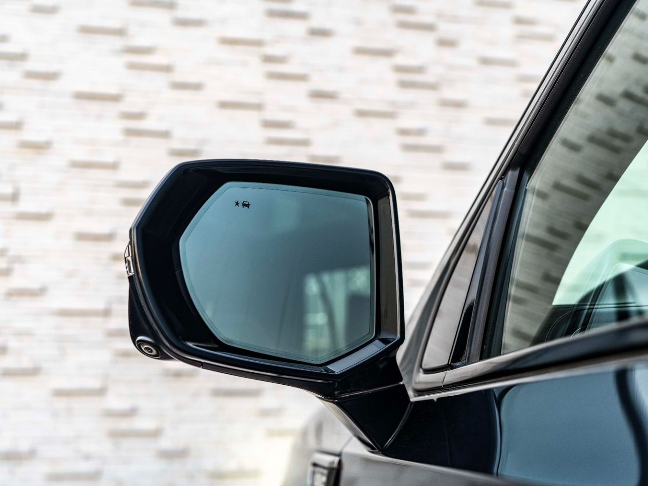 جي أم سي يوكون 5.3 V8 AT4 (AWD)