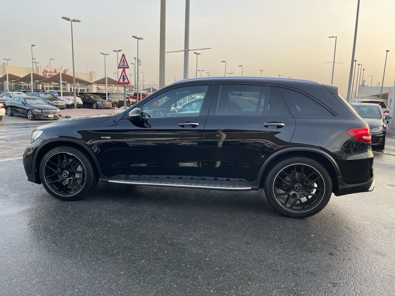 مرسيدس بنز GLC 43 Mercedes GLC 43 AMG _American_2017_Excellent Condition _Full option