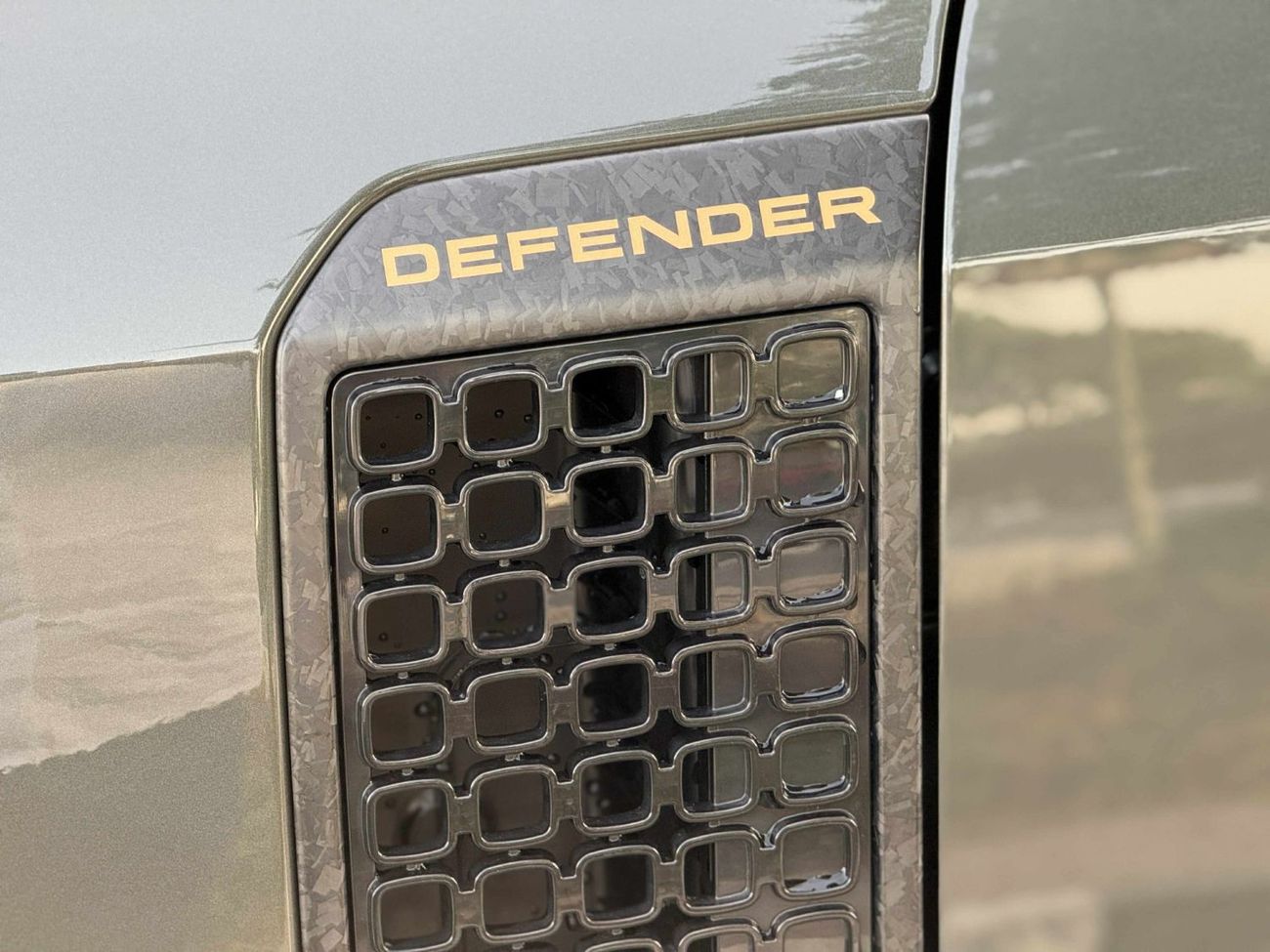 Land Rover Defender 110 P635 OCTA V8