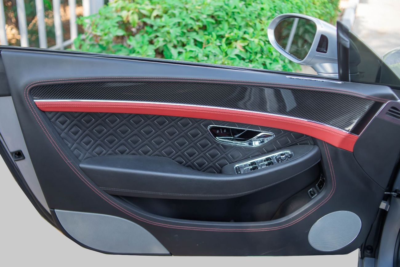 بنتلي كونتيننتال جي تي 4.0T V8