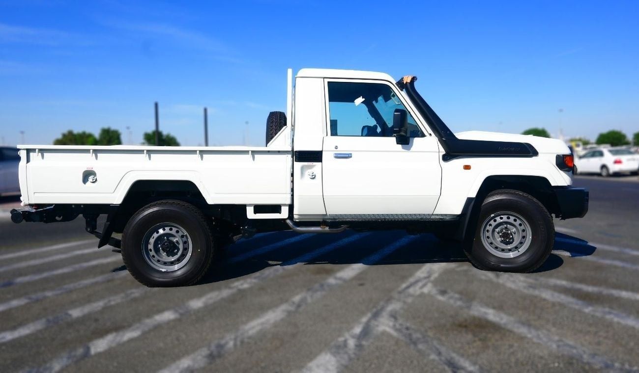 تويوتا لاند كروزر بيك آب Toyota Land Cruiser Single Cab 2024 Diesel 2.8L