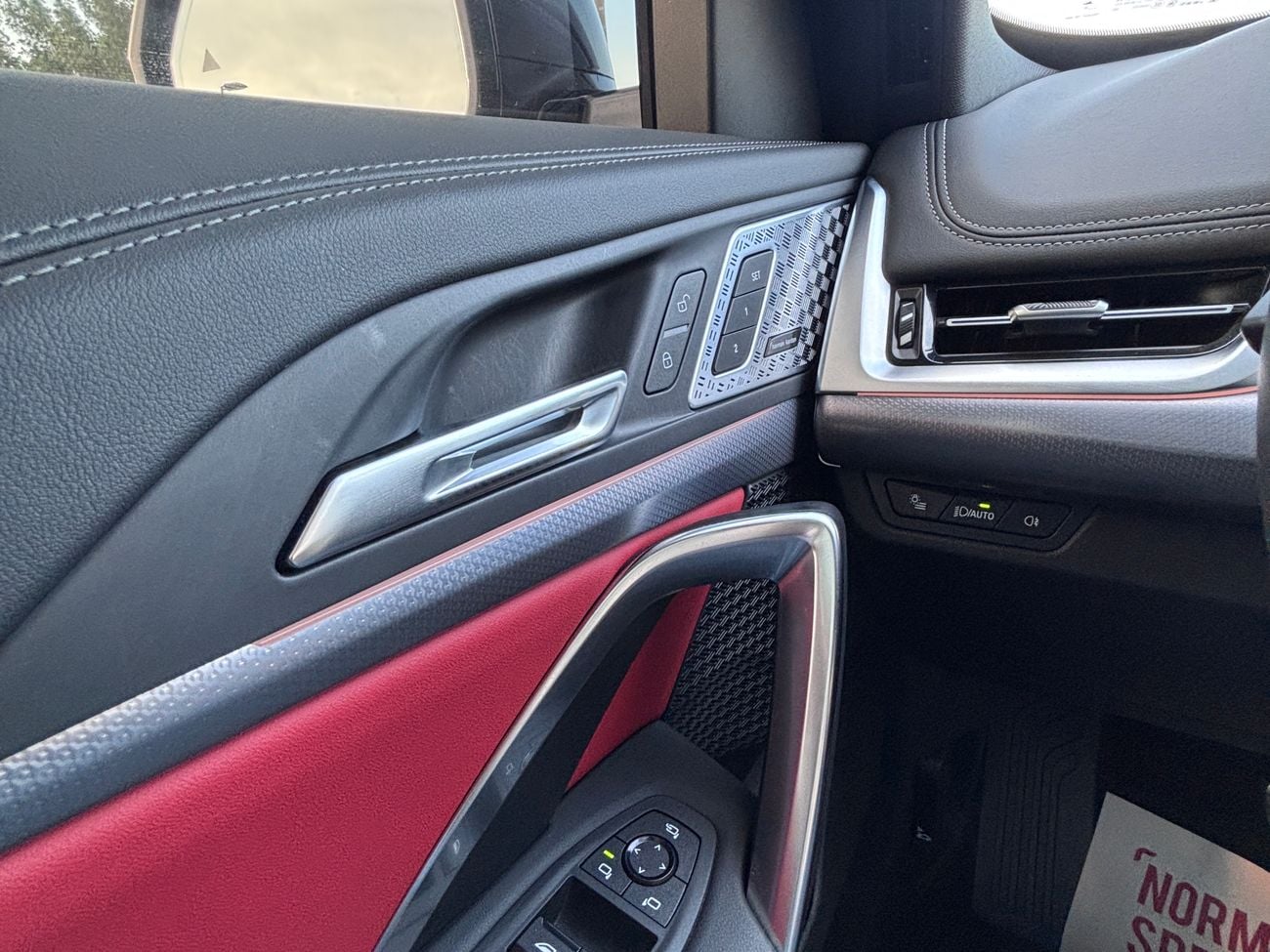 BMW X1 Veganza Coral Red/Black Interior