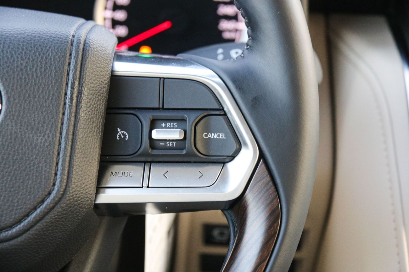 Toyota Land Cruiser Toyota Land Cruiser GXR 4.0L 2024 | With Accessories