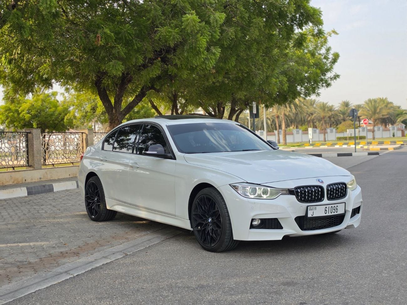 BMW 328i FULL OPTIONS